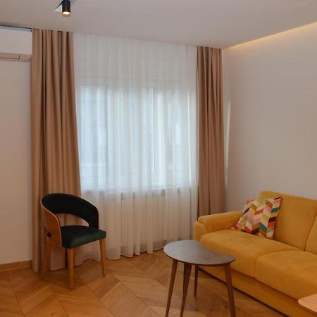 Unca Appartement Belgrado Buitenkant foto