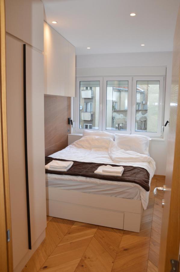 Unca Appartement Belgrado Buitenkant foto
