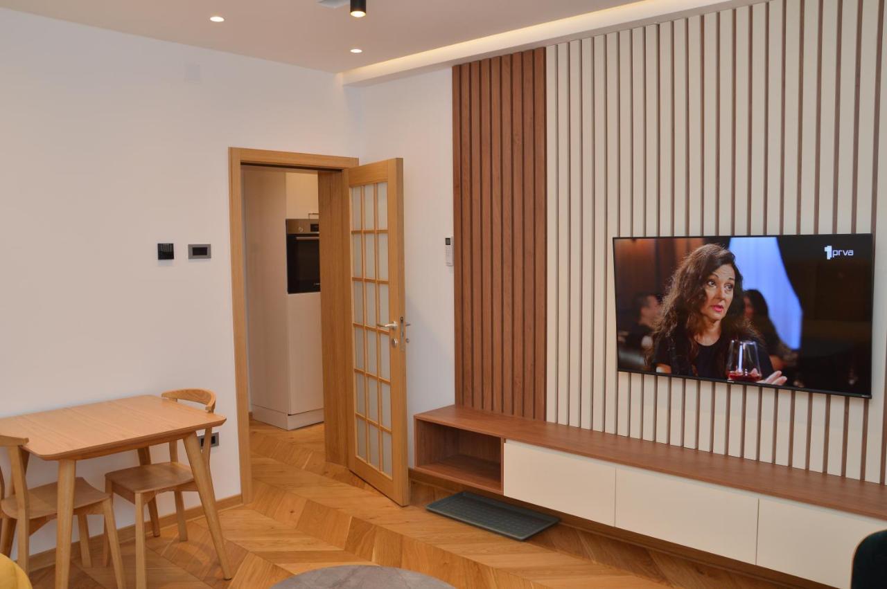 Unca Appartement Belgrado Buitenkant foto